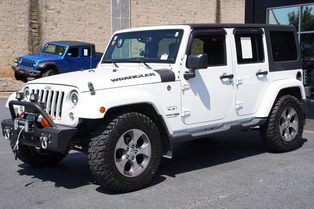 Used 2018 Jeep Wrangler JK Unlimited Sahara for sale $40,993 at Gravity Autos Roswell in Roswell GA 30076 5