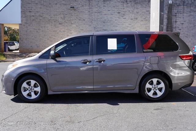 Used 2018 Toyota Sienna L for sale Sold at Gravity Autos Roswell in Roswell GA 30076 4
