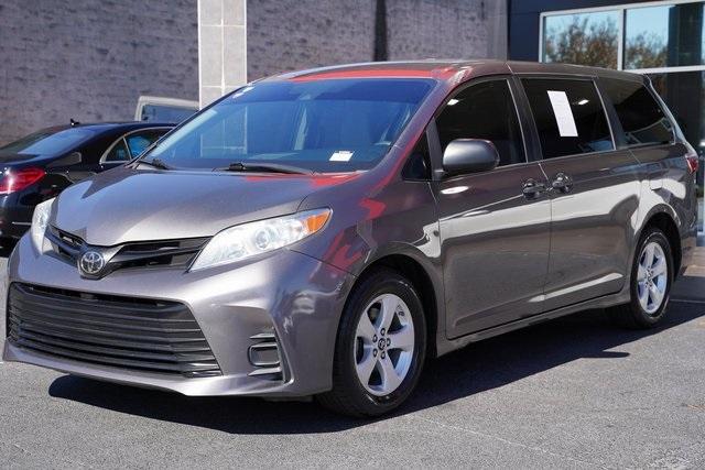 Used 2018 Toyota Sienna L for sale Sold at Gravity Autos Roswell in Roswell GA 30076 5