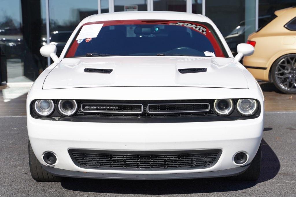 Used 2015 Dodge Challenger SXT for sale Sold at Gravity Autos Roswell in Roswell GA 30076 5