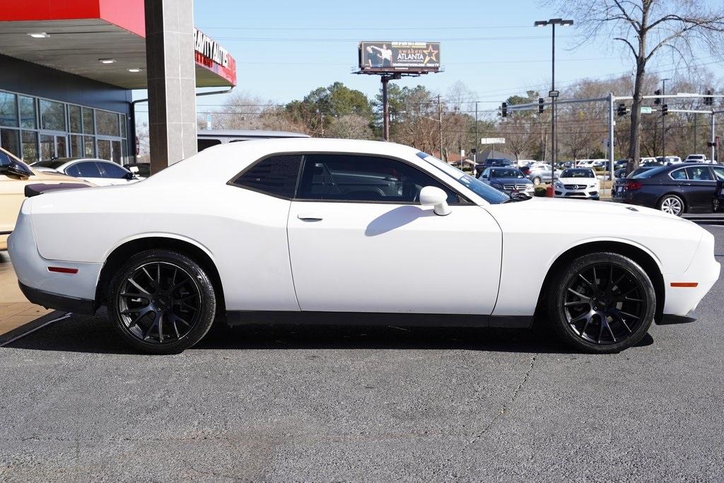 Used 2015 Dodge Challenger SXT for sale Sold at Gravity Autos Roswell in Roswell GA 30076 7