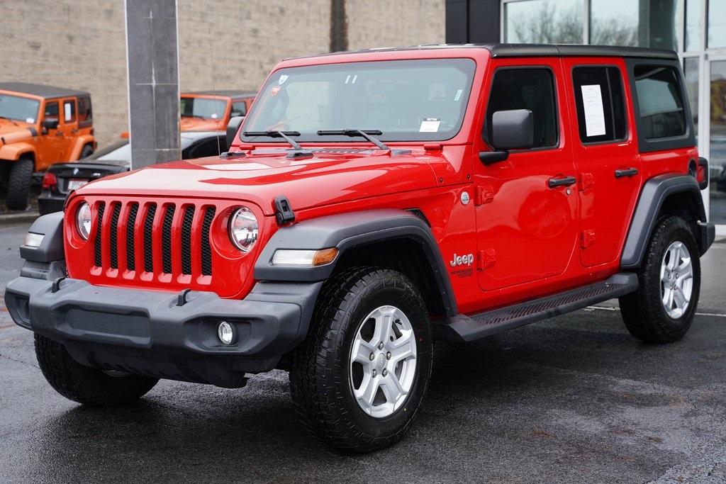 Used 2019 Jeep Wrangler Unlimited Sport for sale Sold at Gravity Autos Roswell in Roswell GA 30076 4