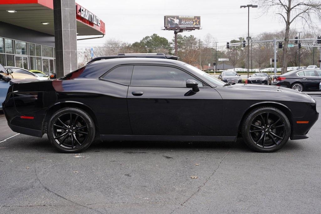 Used 2018 Dodge Challenger SXT for sale Sold at Gravity Autos Roswell in Roswell GA 30076 7