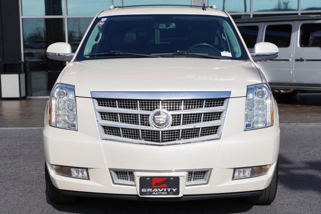 Used 2014 Cadillac Escalade ESV Platinum Edition for sale Sold at Gravity Autos Roswell in Roswell GA 30076 5
