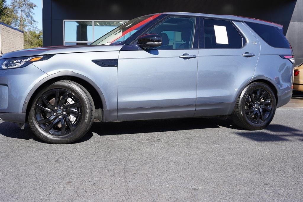 Used 2018 Land Rover Discovery SE for sale $49,493 at Gravity Autos Roswell in Roswell GA 30076 2
