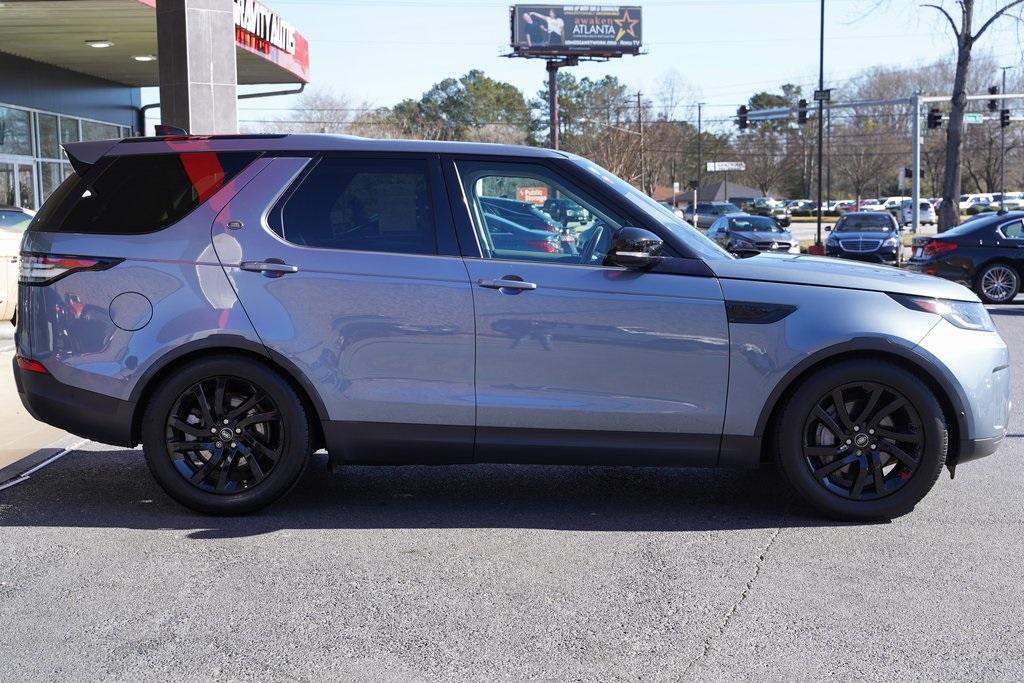 Used 2018 Land Rover Discovery SE for sale $49,493 at Gravity Autos Roswell in Roswell GA 30076 7