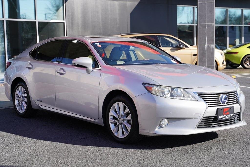 Used 2013 Lexus ES 300h for sale Sold at Gravity Autos Roswell in Roswell GA 30076 6
