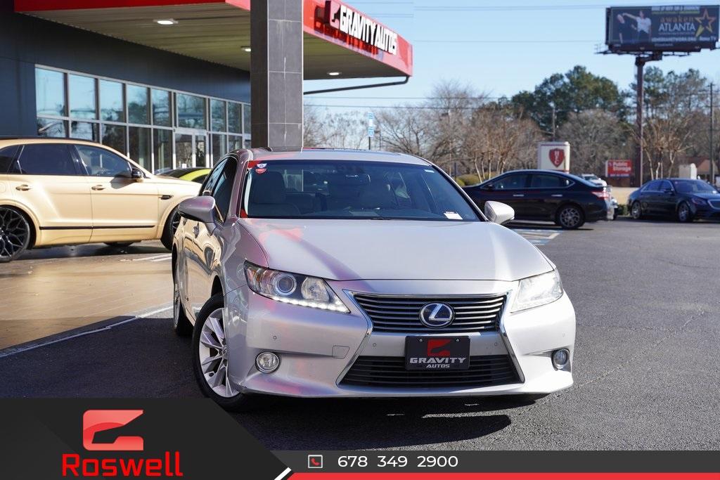 Used 2013 Lexus ES 300h for sale Sold at Gravity Autos Roswell in Roswell GA 30076 1