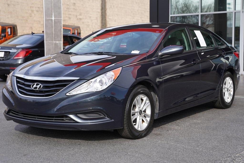 Used 2012 Hyundai Sonata GLS for sale $16,491 at Gravity Autos Roswell in Roswell GA 30076 4