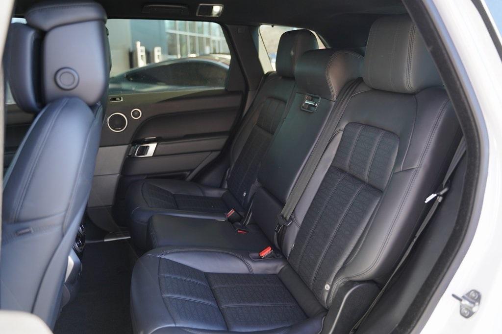 Used 2018 Land Rover Range Rover Sport HSE Dynamic for sale Sold at Gravity Autos Roswell in Roswell GA 30076 30