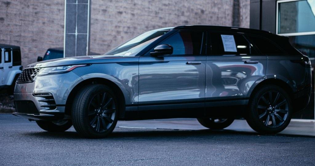 Used 2018 Land Rover Range Rover Velar P250 HSE R-Dynamic for sale Sold at Gravity Autos Roswell in Roswell GA 30076 4
