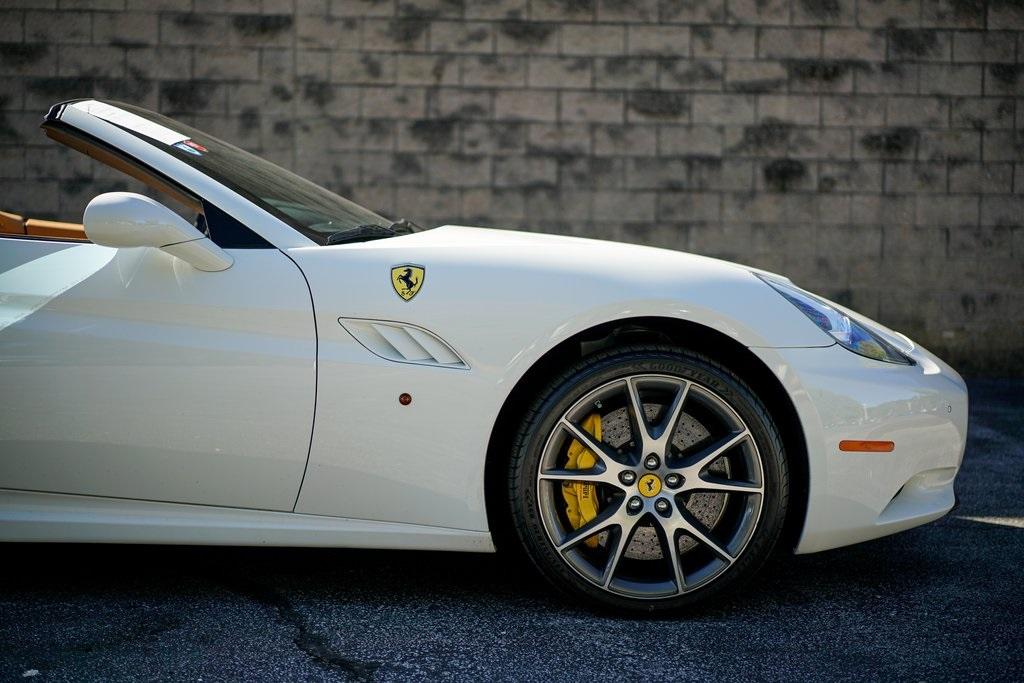 Used 2014 Ferrari California Base for sale $138,993 at Gravity Autos Roswell in Roswell GA 30076 17