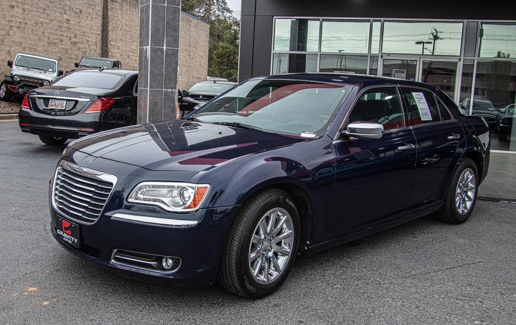 Used 2013 Chrysler 300C Base for sale $17,991 at Gravity Autos Roswell in Roswell GA 30076 3