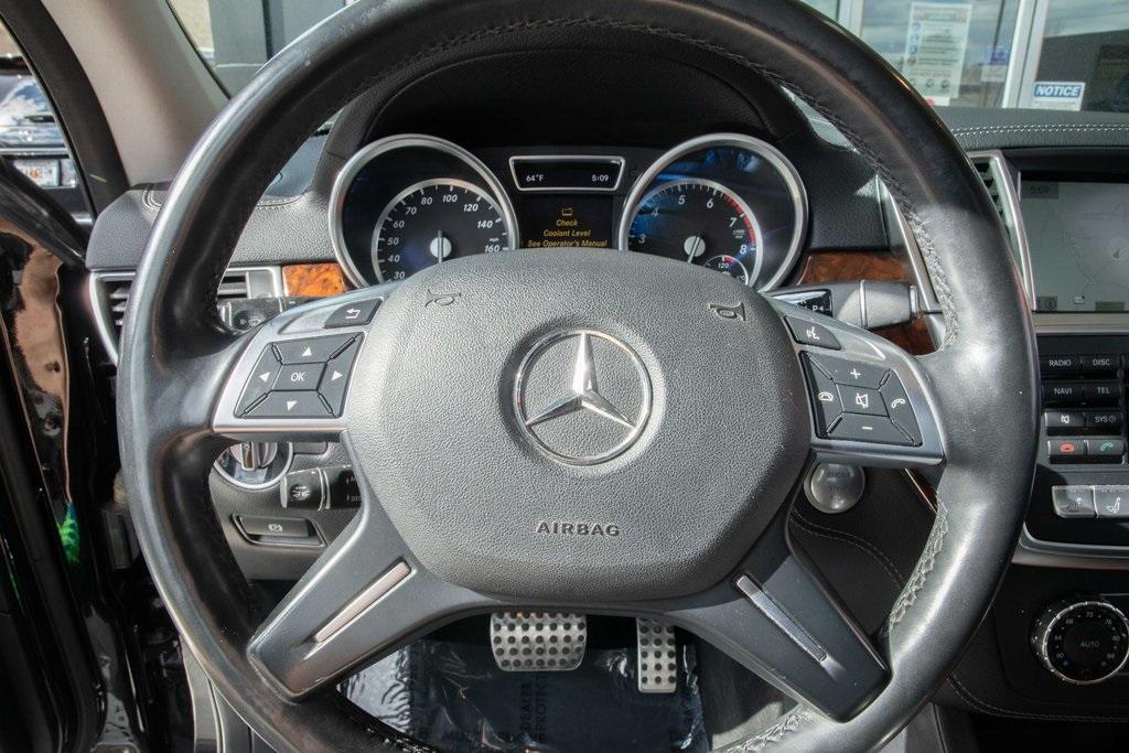 Used 2015 Mercedes-Benz M-Class ML 400 for sale $29,991 at Gravity Autos Roswell in Roswell GA 30076 18