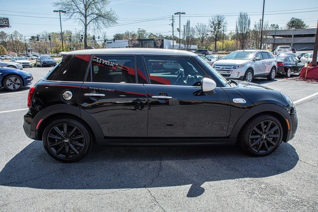 Used 2019 MINI Cooper S for sale $30,991 at Gravity Autos Roswell in Roswell GA 30076 10
