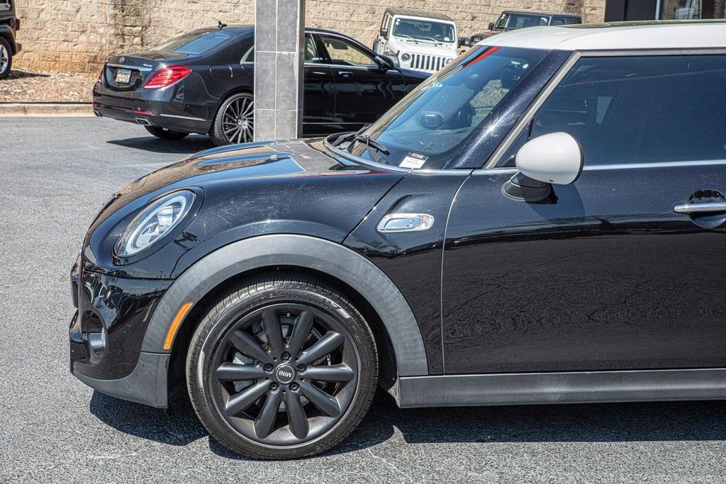 Used 2019 MINI Cooper S for sale $30,991 at Gravity Autos Roswell in Roswell GA 30076 5