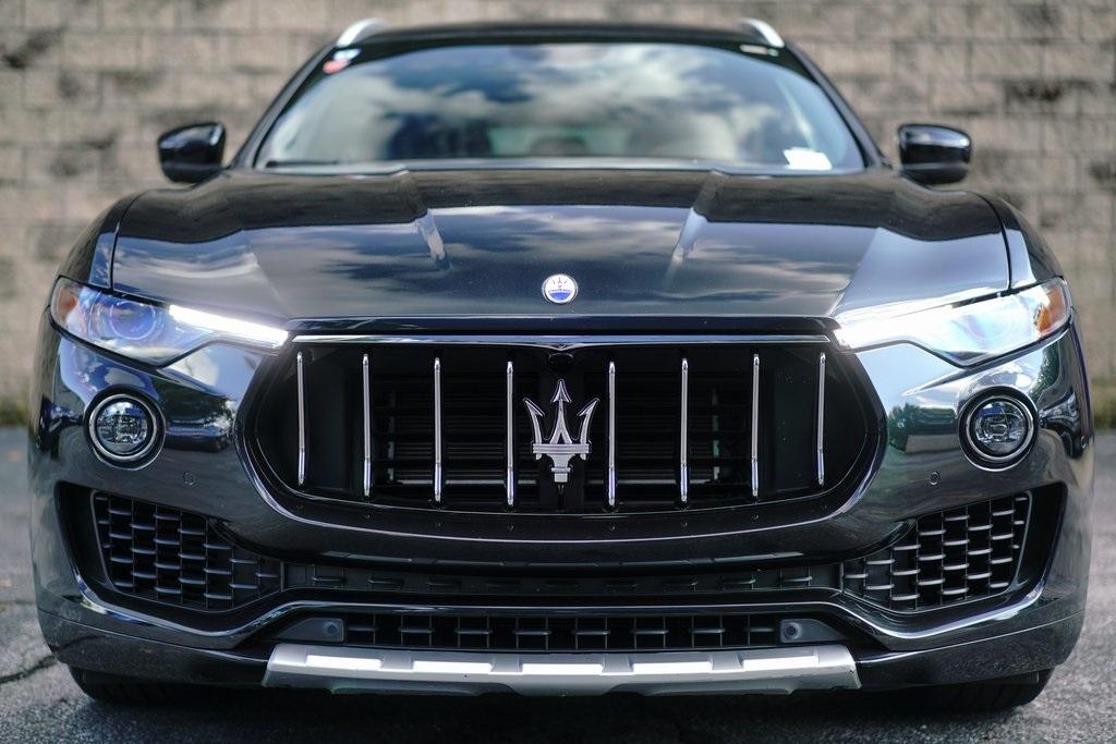 Used 2018 Maserati Levante GranLusso for sale $51,991 at Gravity Autos Roswell in Roswell GA 30076 4