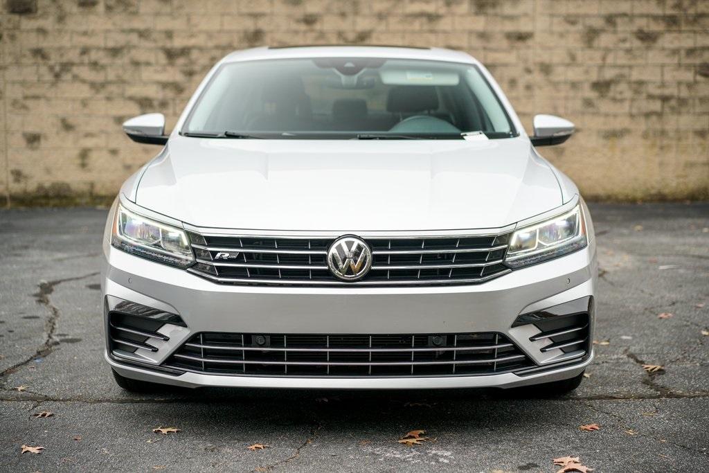Used 2019 Volkswagen Passat 2.0T SE R-Line for sale $29,993 at Gravity Autos Roswell in Roswell GA 30076 4