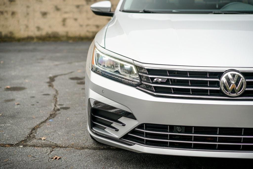 Used 2019 Volkswagen Passat 2.0T SE R-Line for sale $29,993 at Gravity Autos Roswell in Roswell GA 30076 5
