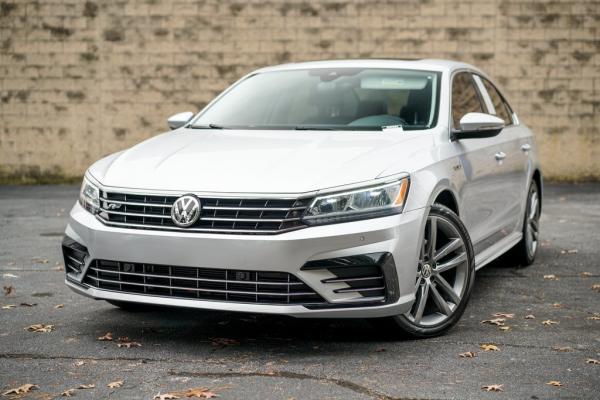 Used 2019 Volkswagen Passat 2.0T SE R-Line for sale $29,993 at Gravity Autos Roswell in Roswell GA