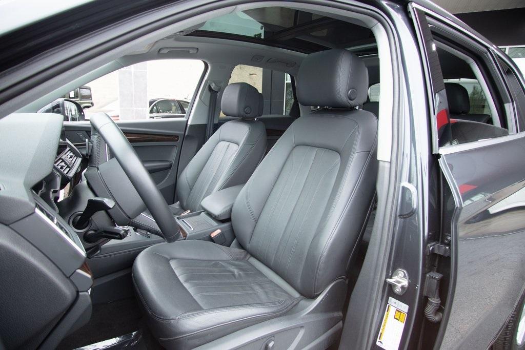 Used 2019 Audi Q5 2.0T Premium Plus for sale $40,991 at Gravity Autos Roswell in Roswell GA 30076 13