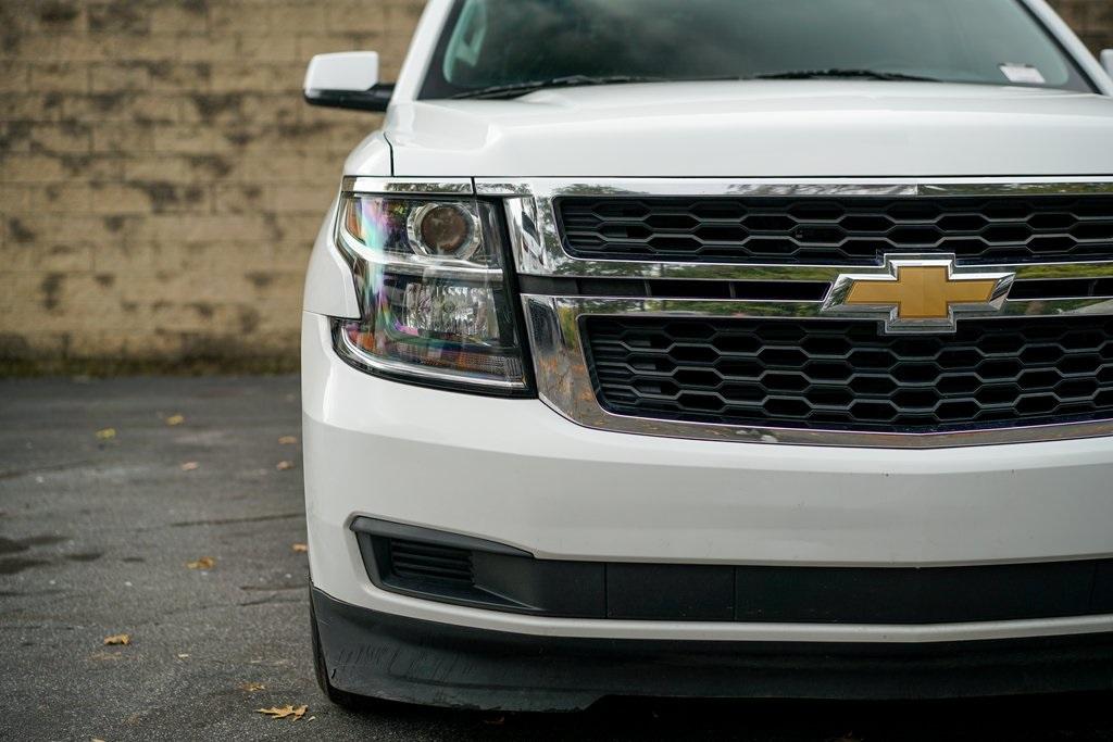 Used 2018 Chevrolet Suburban LT for sale $36,491 at Gravity Autos Roswell in Roswell GA 30076 5