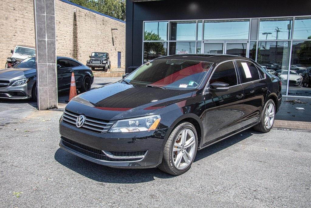 Used 2014 Volkswagen Passat 1.8T SE for sale $21,991 at Gravity Autos Roswell in Roswell GA 30076 3