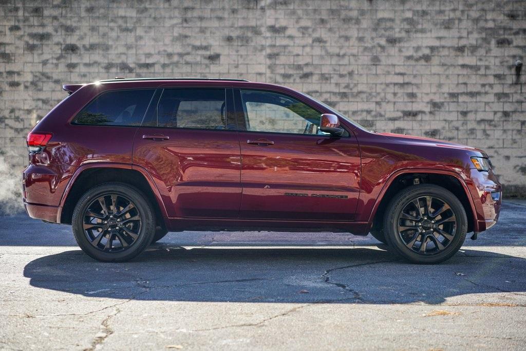 Used 2018 Jeep Grand Cherokee Altitude for sale $41,494 at Gravity Autos Roswell in Roswell GA 30076 16