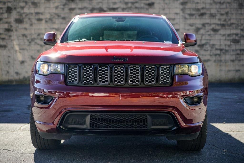 Used 2018 Jeep Grand Cherokee Altitude for sale $39,490 at Gravity Autos Roswell in Roswell GA 30076 4