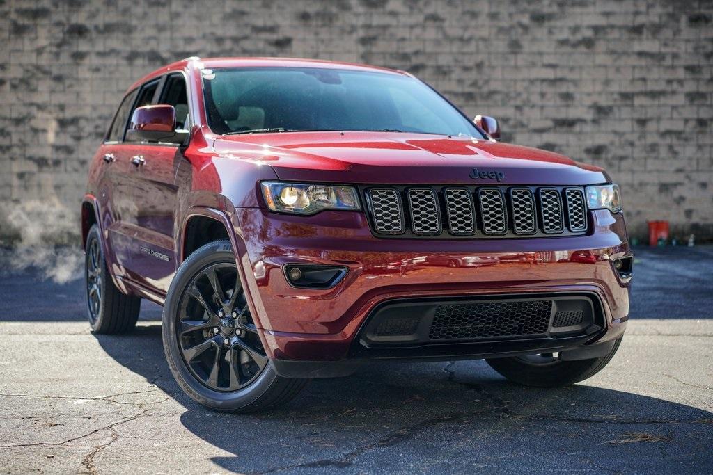 Used 2018 Jeep Grand Cherokee Altitude for sale $39,490 at Gravity Autos Roswell in Roswell GA 30076 7