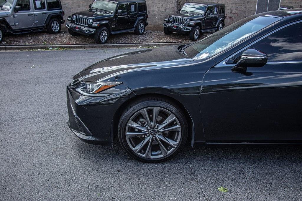 Used 2019 Lexus ES 350 F Sport for sale $41,992 at Gravity Autos Roswell in Roswell GA 30076 4