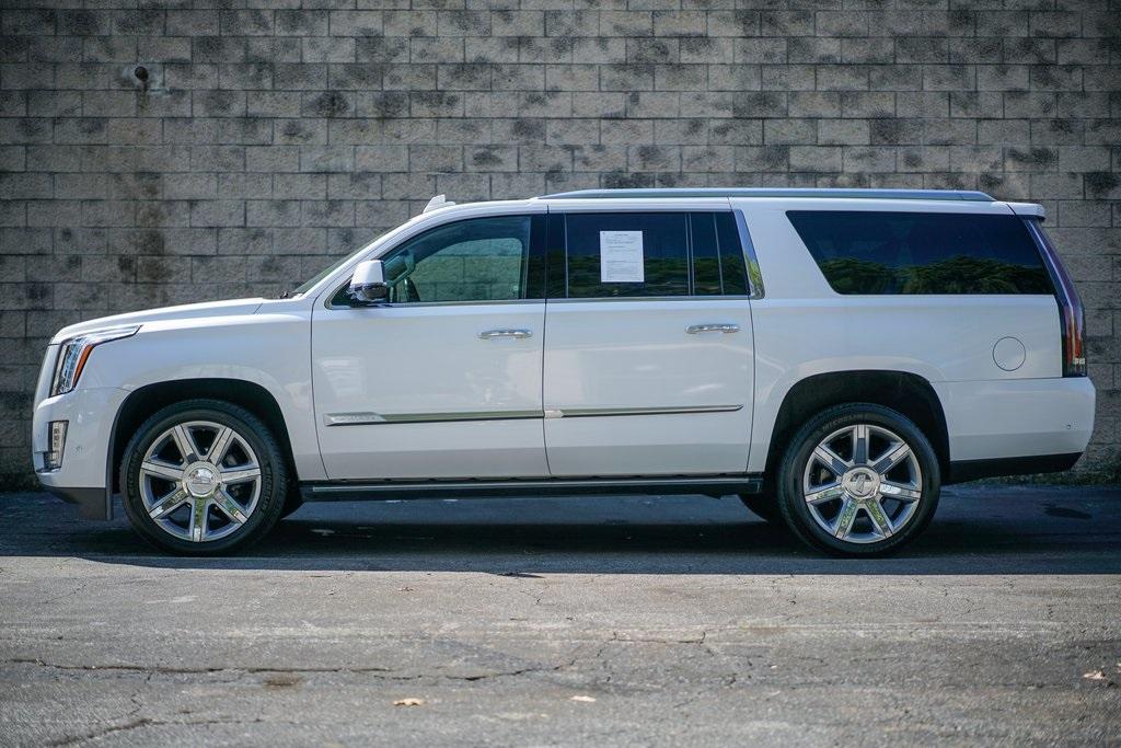Used 2019 Cadillac Escalade ESV Premium for sale $63,994 at Gravity Autos Roswell in Roswell GA 30076 8