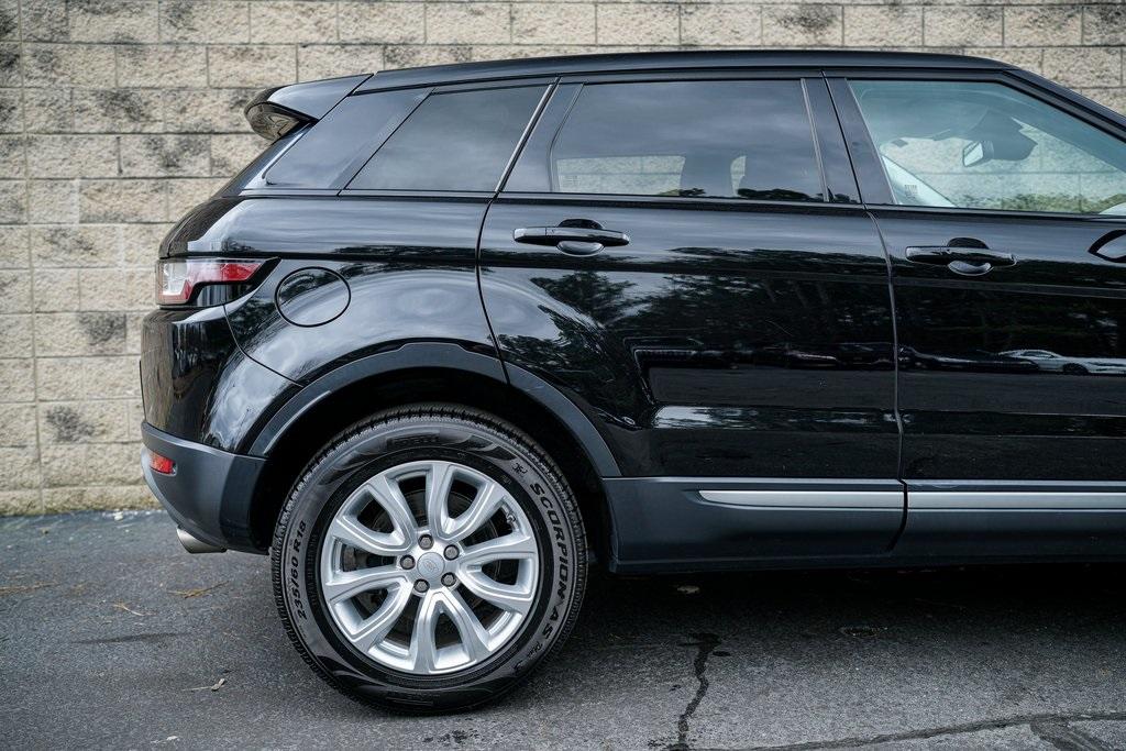 Used 2018 Land Rover Range Rover Evoque SE for sale $35,990 at Gravity Autos Roswell in Roswell GA 30076 14