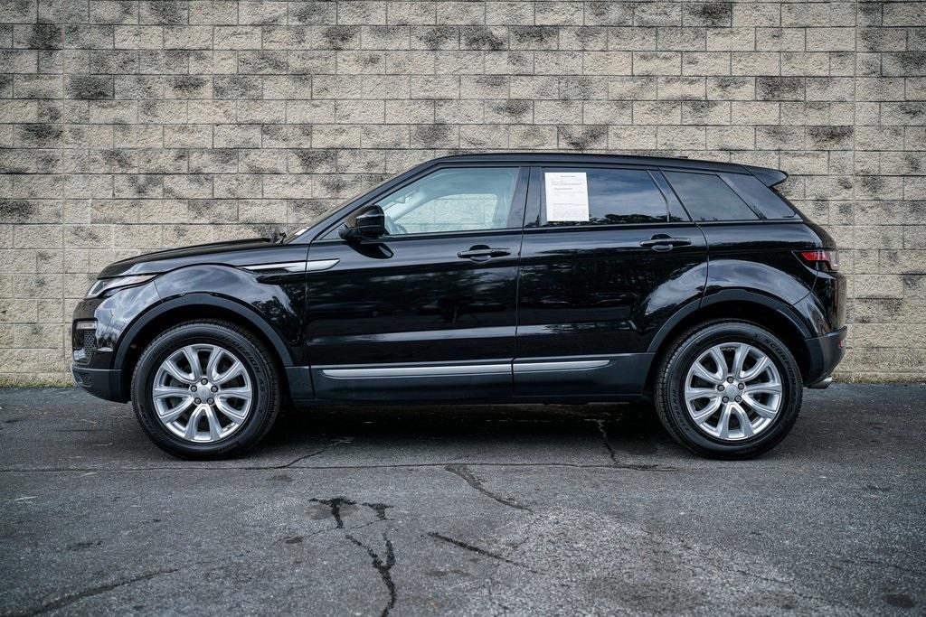 Used 2018 Land Rover Range Rover Evoque SE for sale $36,997 at Gravity Autos Roswell in Roswell GA 30076 8