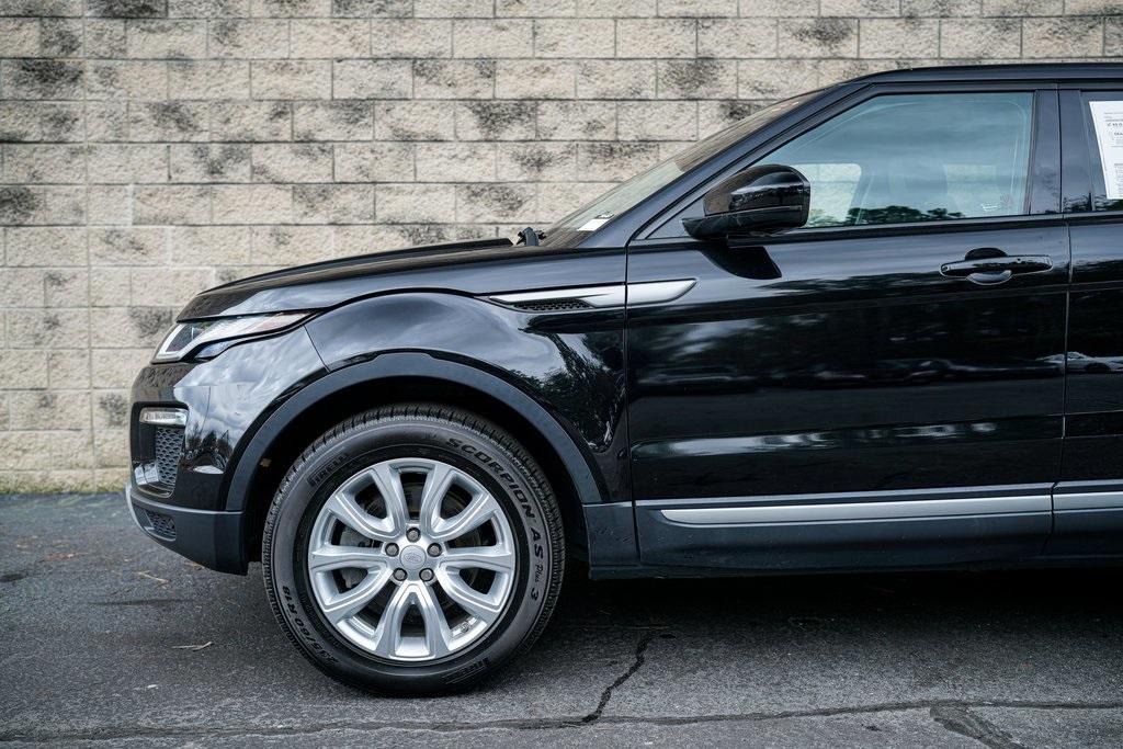 Used 2018 Land Rover Range Rover Evoque SE for sale $36,997 at Gravity Autos Roswell in Roswell GA 30076 9