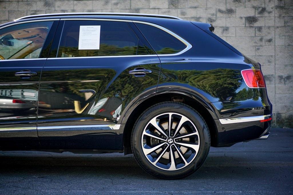 Used 2017 Bentley Bentayga W12 for sale $120,991 at Gravity Autos Roswell in Roswell GA 30076 10