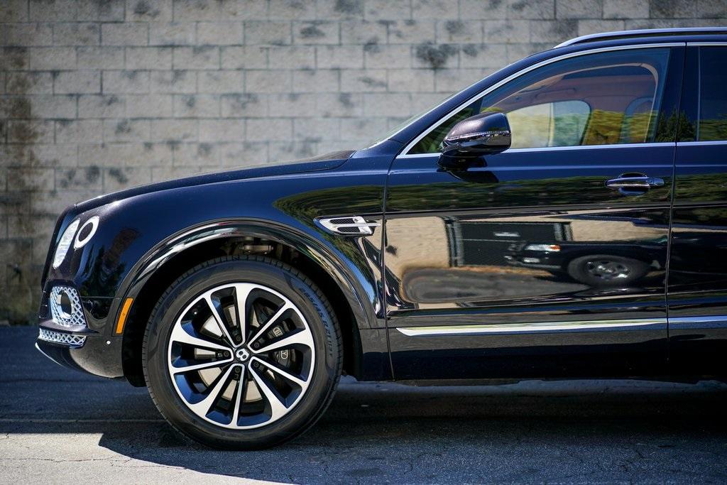 Used 2017 Bentley Bentayga W12 for sale $120,991 at Gravity Autos Roswell in Roswell GA 30076 9