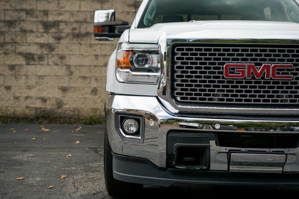 Used 2016 GMC Sierra 2500HD Denali for sale Sold at Gravity Autos Roswell in Roswell GA 30076 5
