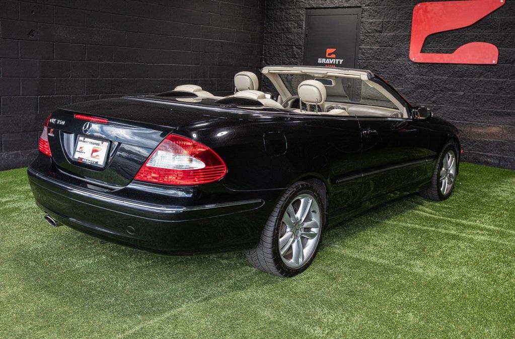 Used 2007 Mercedes-Benz CLK CLK 350 for sale $18,993 at Gravity Autos Roswell in Roswell GA 30076 6