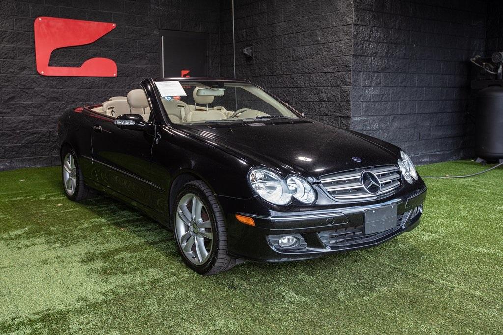Used 2007 Mercedes-Benz CLK CLK 350 for sale $18,993 at Gravity Autos Roswell in Roswell GA 30076 8