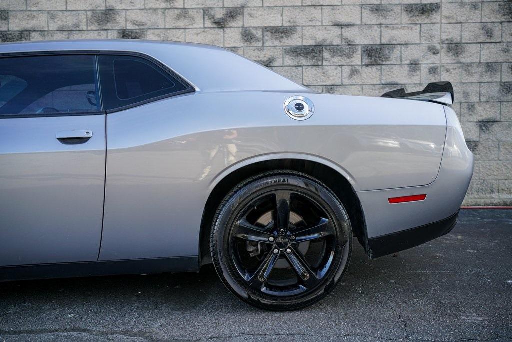 Used 2018 Dodge Challenger R/T for sale Sold at Gravity Autos Roswell in Roswell GA 30076 10