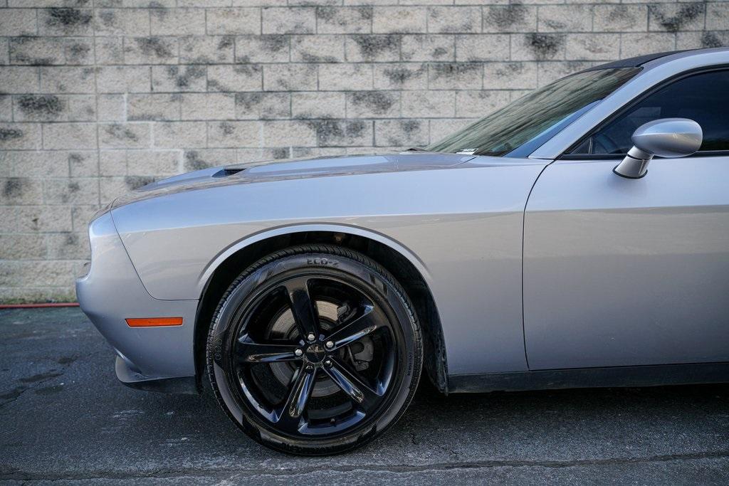 Used 2018 Dodge Challenger R/T for sale Sold at Gravity Autos Roswell in Roswell GA 30076 9