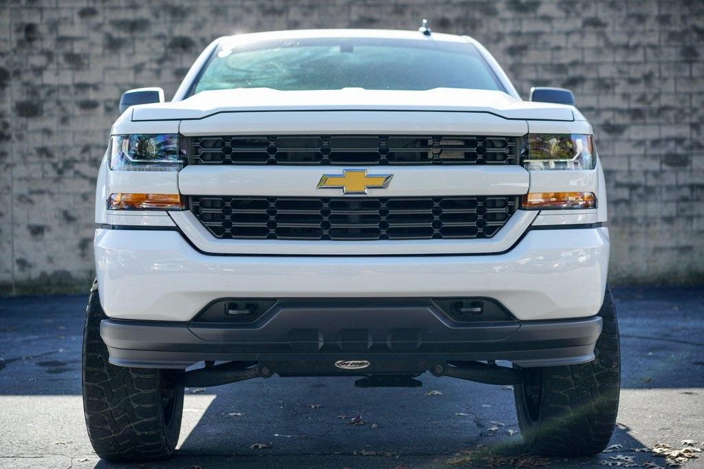 Used 2018 Chevrolet Silverado 1500 Custom for sale $35,492 at Gravity Autos Roswell in Roswell GA 30076 4