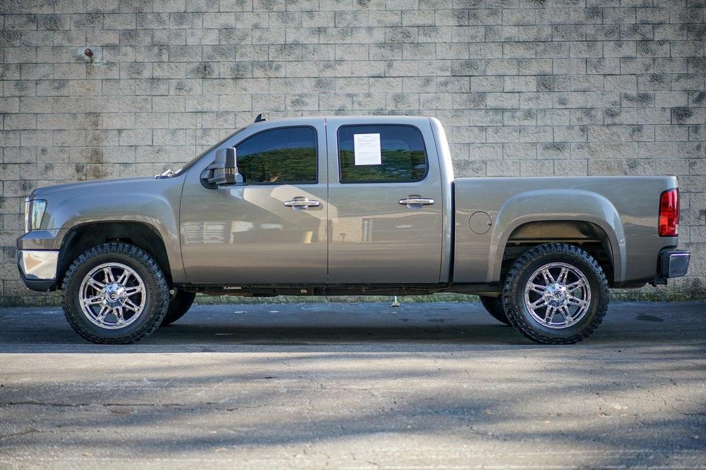 Used 2013 GMC Sierra 1500 SLE for sale $21,992 at Gravity Autos Roswell in Roswell GA 30076 8