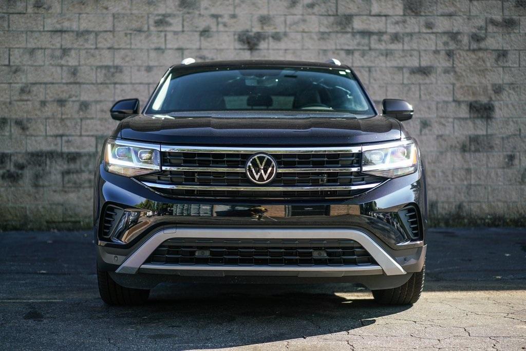 Used 2021 Volkswagen Atlas Cross Sport 2.0T SE w/Technology for sale $40,991 at Gravity Autos Roswell in Roswell GA 30076 4