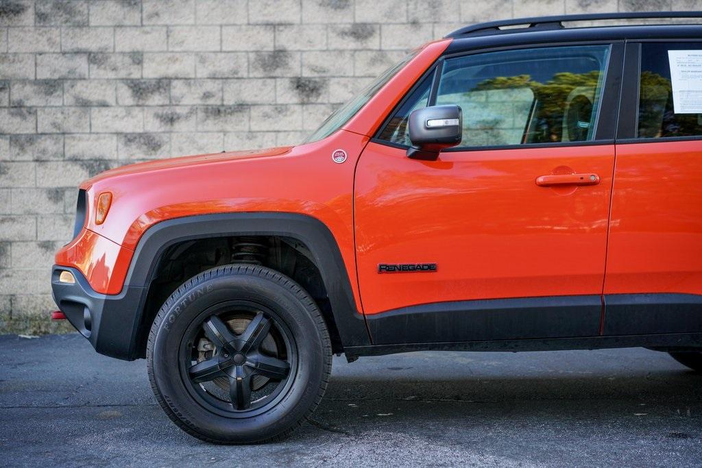 Used 2016 Jeep Renegade Trailhawk for sale Sold at Gravity Autos Roswell in Roswell GA 30076 9