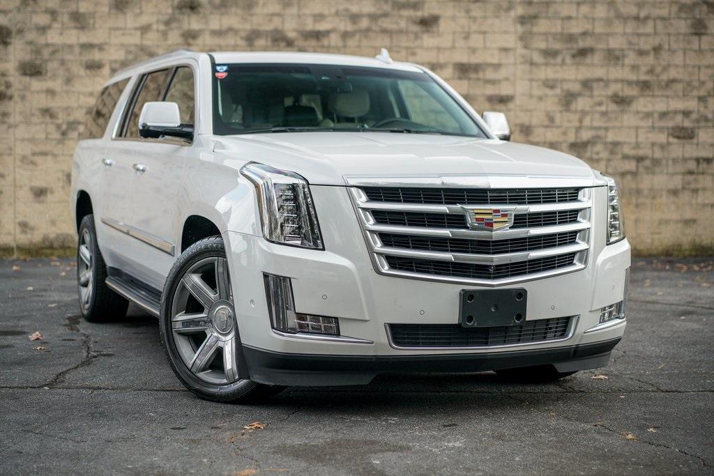 Used 2017 Cadillac Escalade ESV Luxury for sale $49,992 at Gravity Autos Roswell in Roswell GA 30076 7