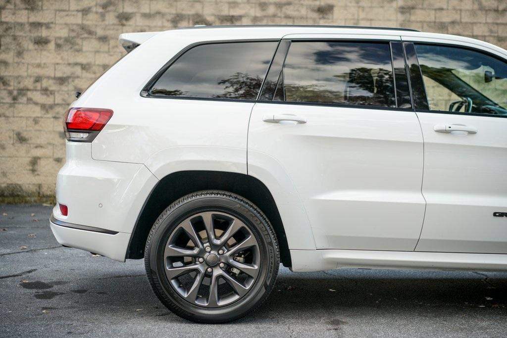Used 2019 Jeep Grand Cherokee Overland for sale $37,492 at Gravity Autos Roswell in Roswell GA 30076 14