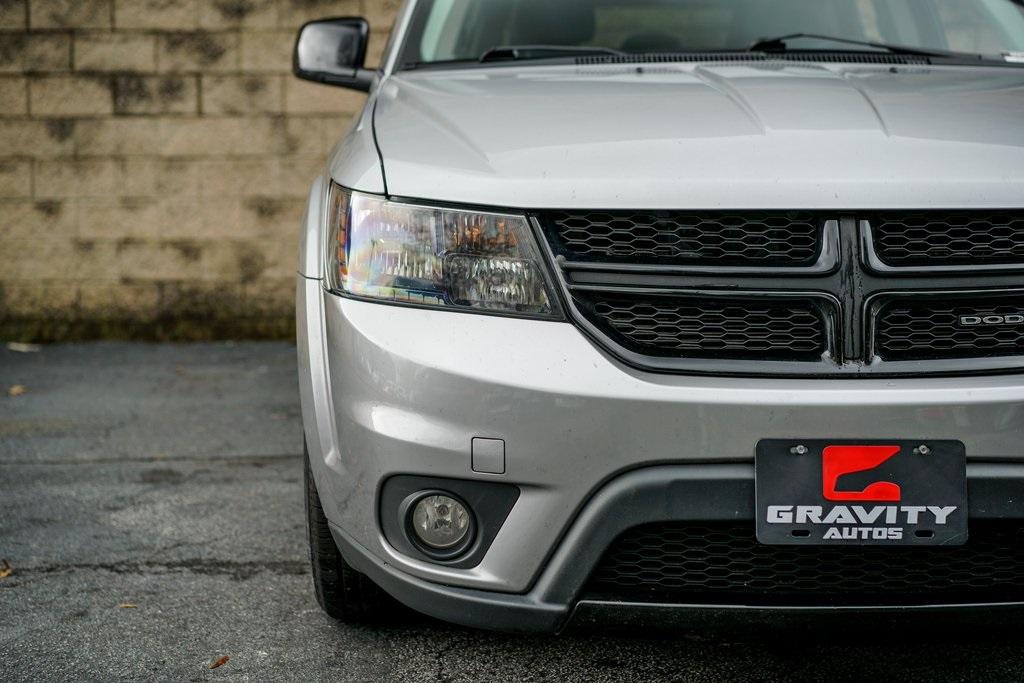 Used 2019 Dodge Journey SE for sale Sold at Gravity Autos Roswell in Roswell GA 30076 5