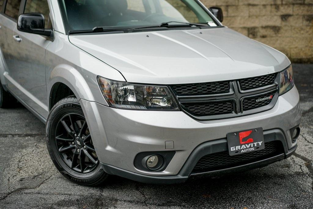 Used 2019 Dodge Journey SE for sale Sold at Gravity Autos Roswell in Roswell GA 30076 6